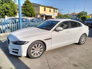 JAGUAR XE 2.0d i4 Pure 180cv auto my19